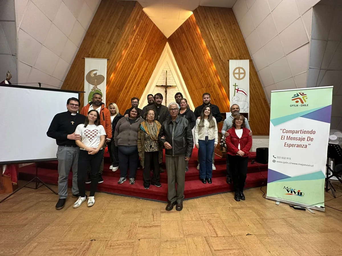 Congregación de la Iglesia Luterana Confesional de Chile reunida en su capilla